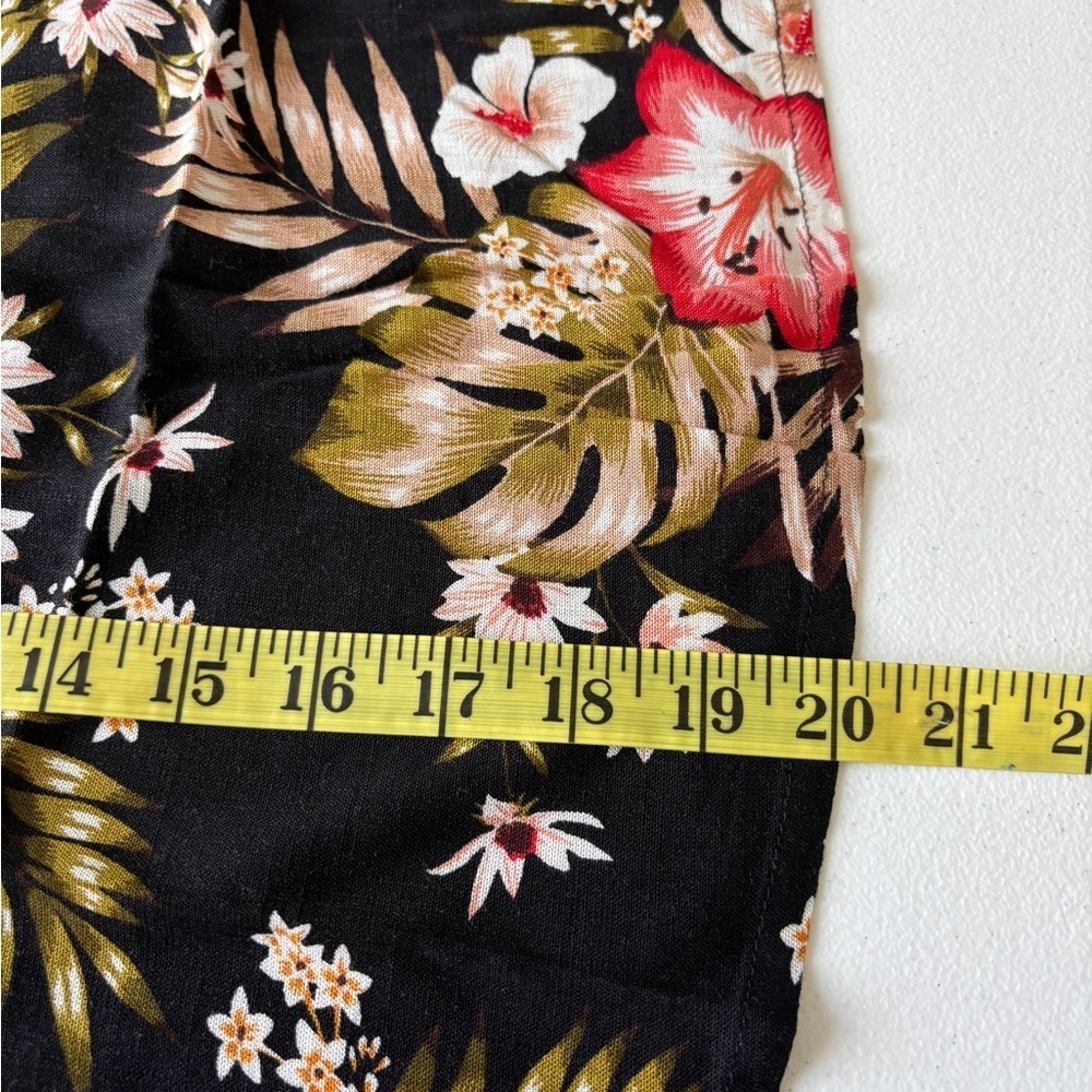 Hurley Highland Tropics Tank Black Hawaiian floral print Size M Luau Surf Beach - Picture 9 of 9